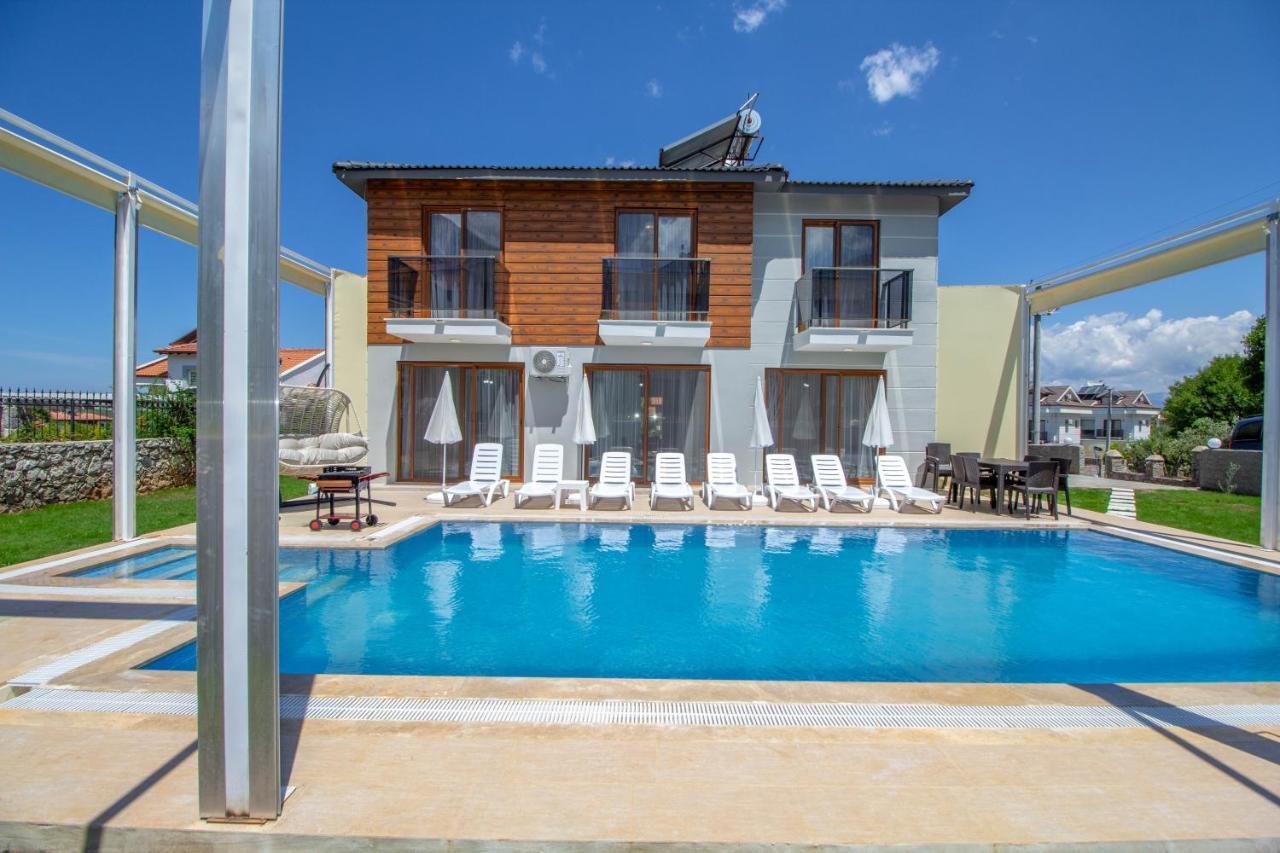 Villa Mina Villa, Oezel Havuzlu, *