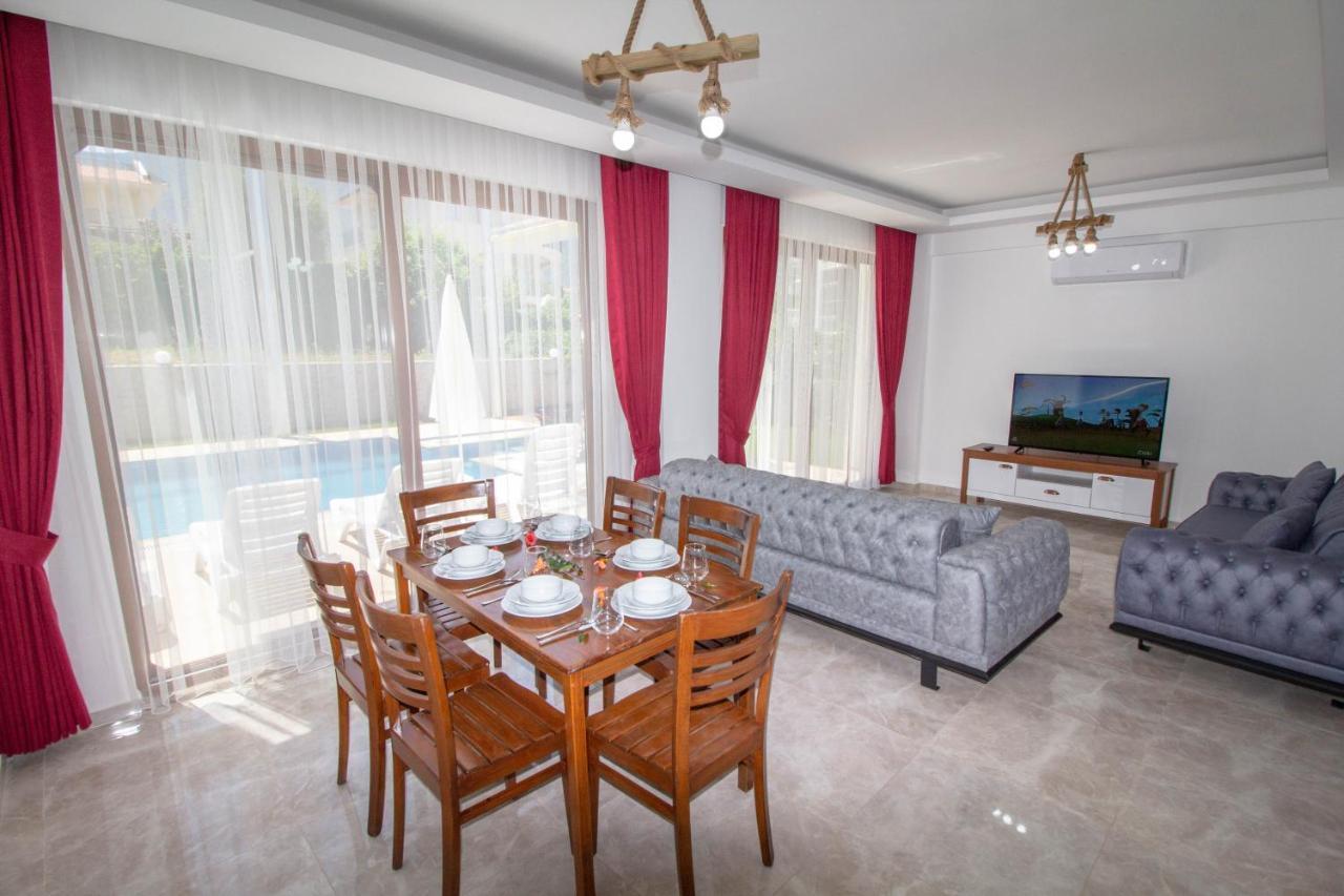 Villa Mina Villa, Oezel Havuzlu, *