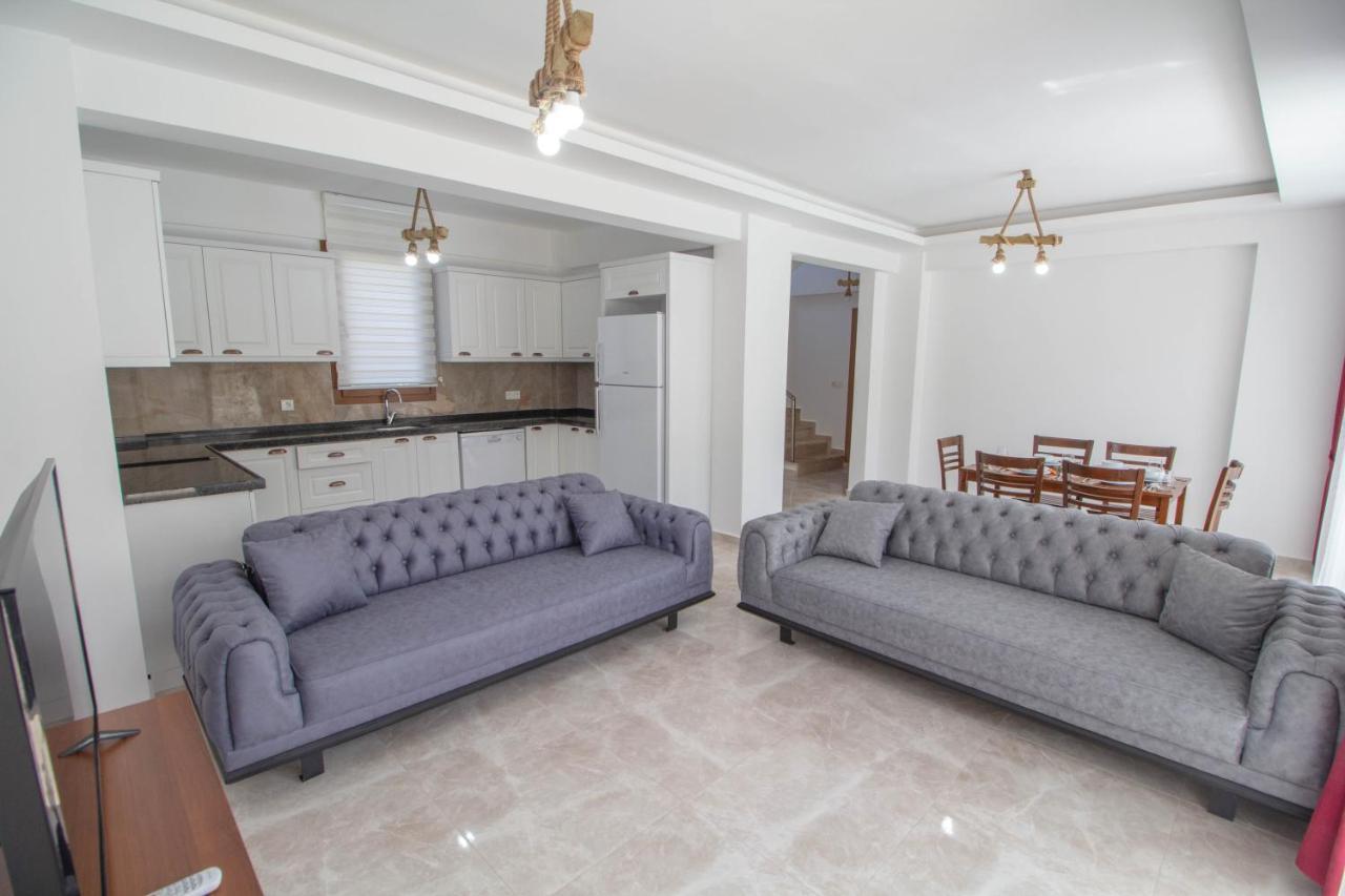 Mina Villa, Oezel Havuzlu, Villa