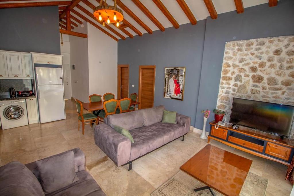 Villa Patara Tiffany 3+1 Villa, Oezel Havuzlu,
