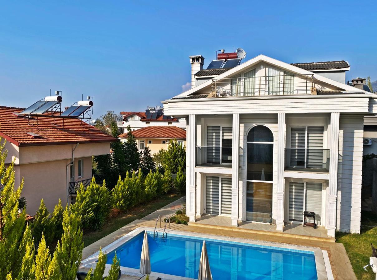 Cihan Villa, Oezel Havuzlu, *
