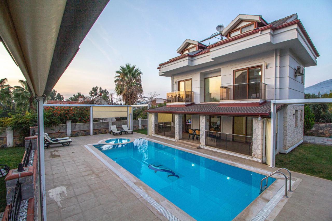 Villa Prestij Makri 4+1 Villa, Oezel Havuzlu, Fethiye