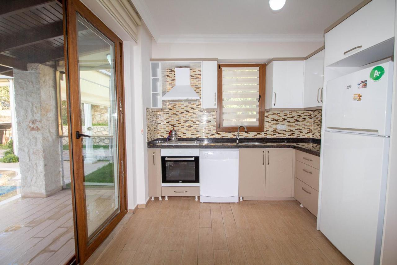 Prestij Letoon 4+1 Villa, Oezel Havuzlu,