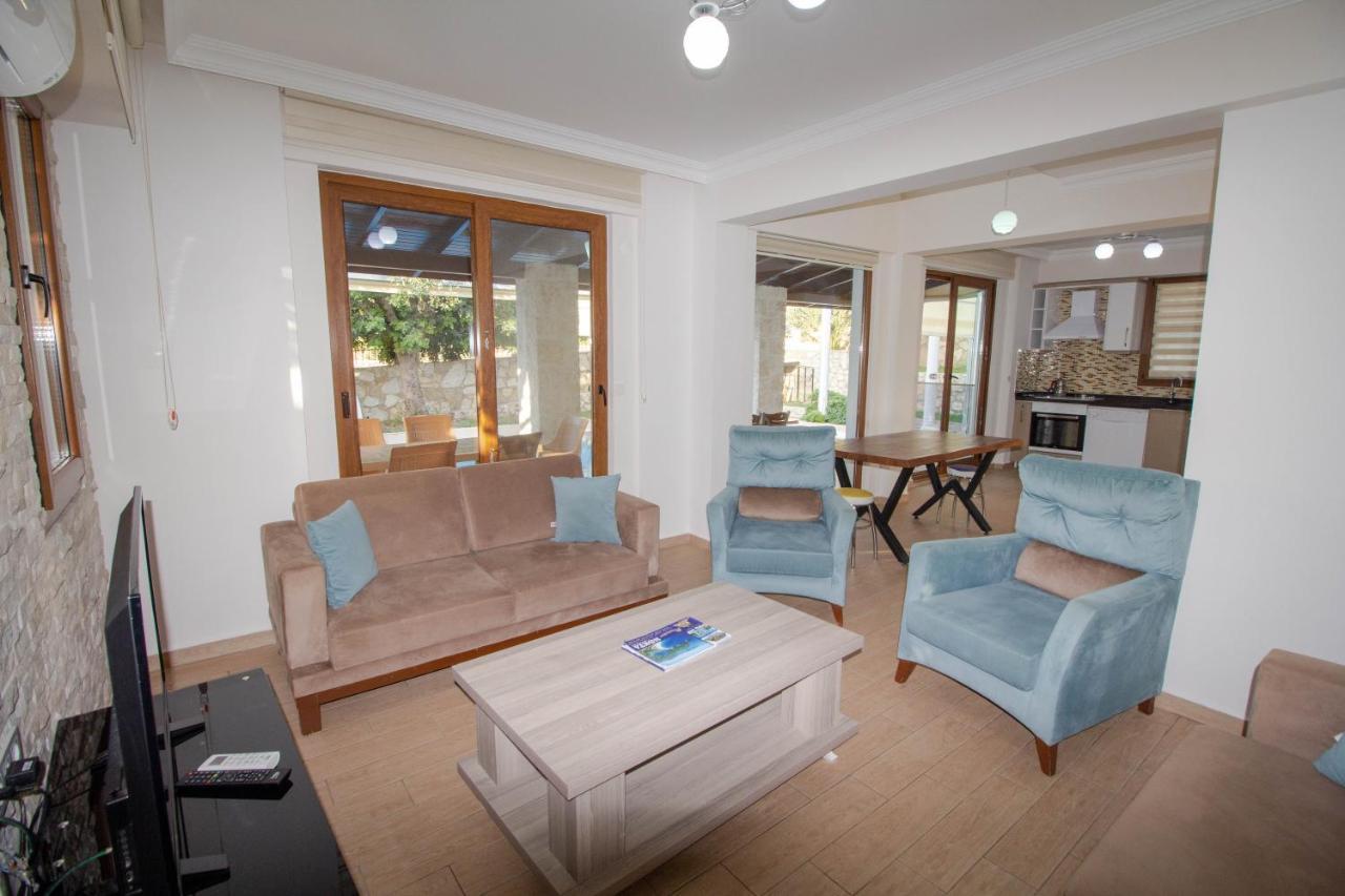 Prestij Letoon 4+1 Villa, Oezel Havuzlu, Villa