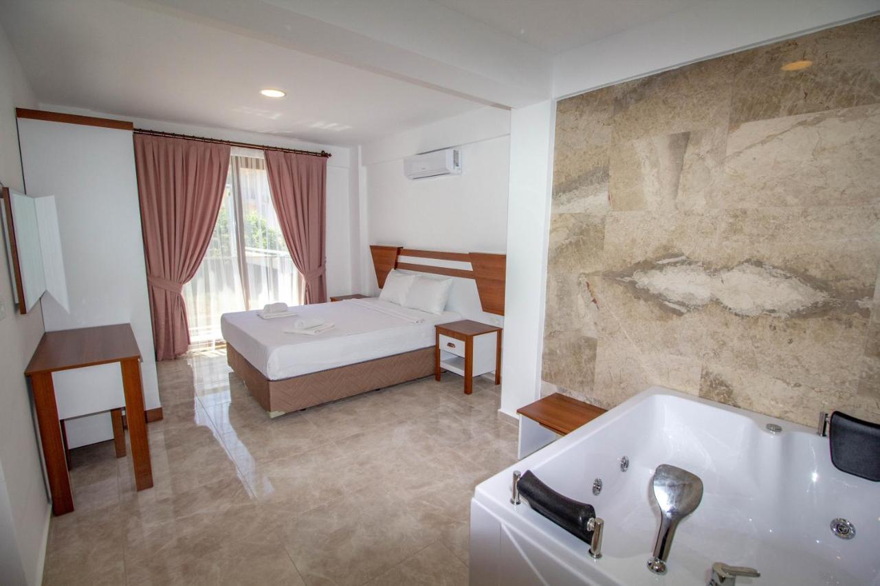 Mina Villa, Oezel Havuzlu, Villa Fethiye