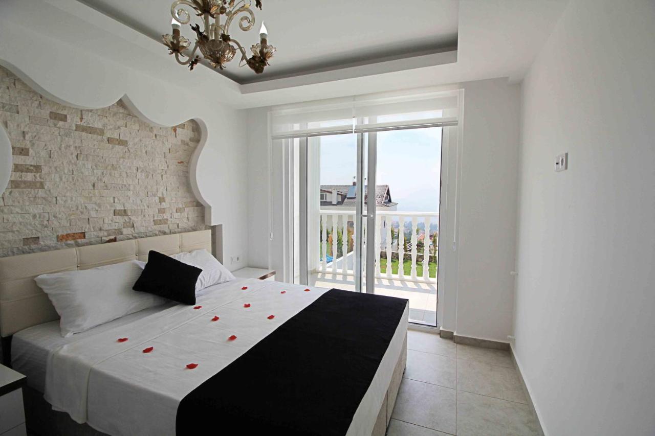 Solite Villa, Oezel Havuzlu, Villa *
