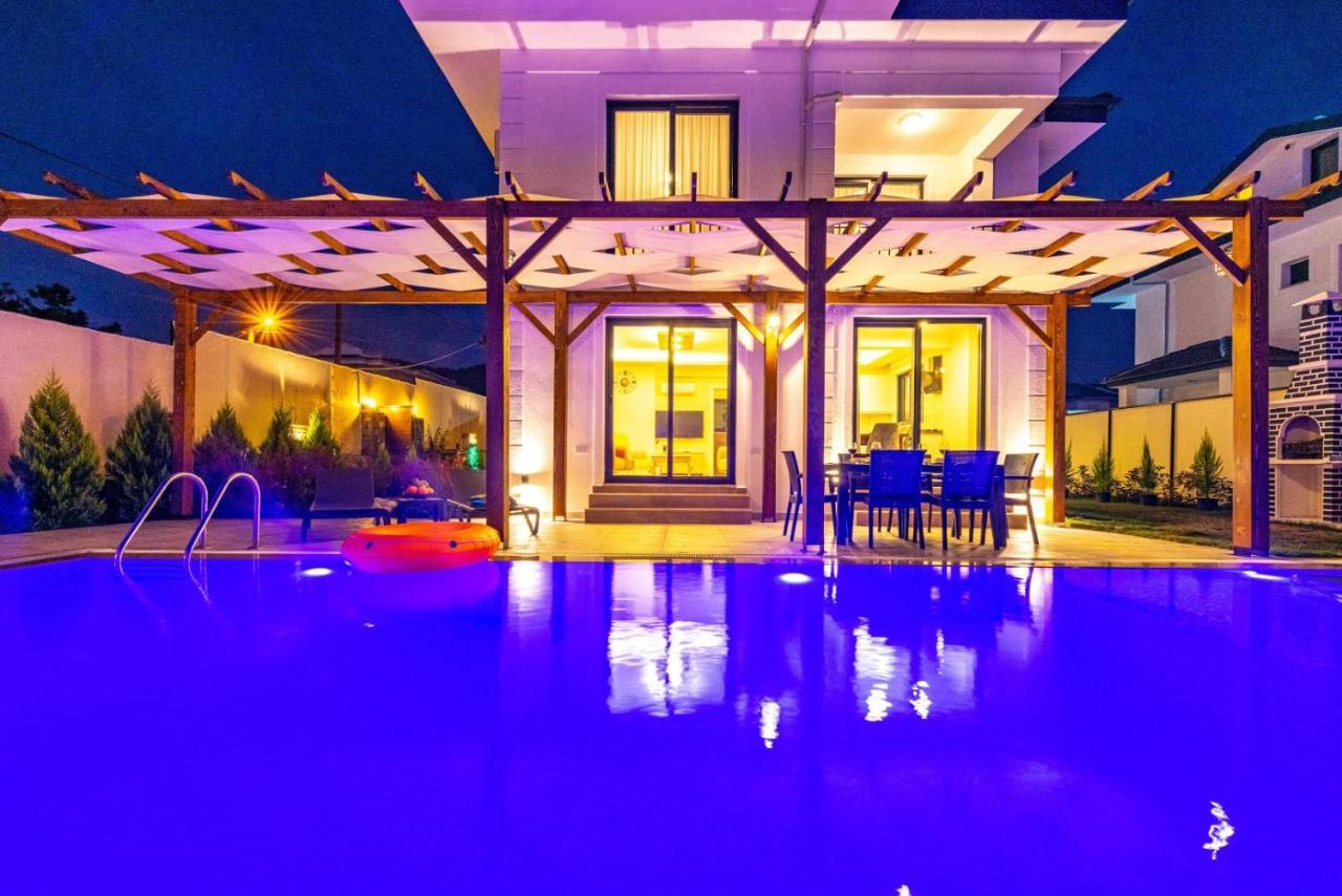 Villa Leona - 5 Bedroom In Fethiye