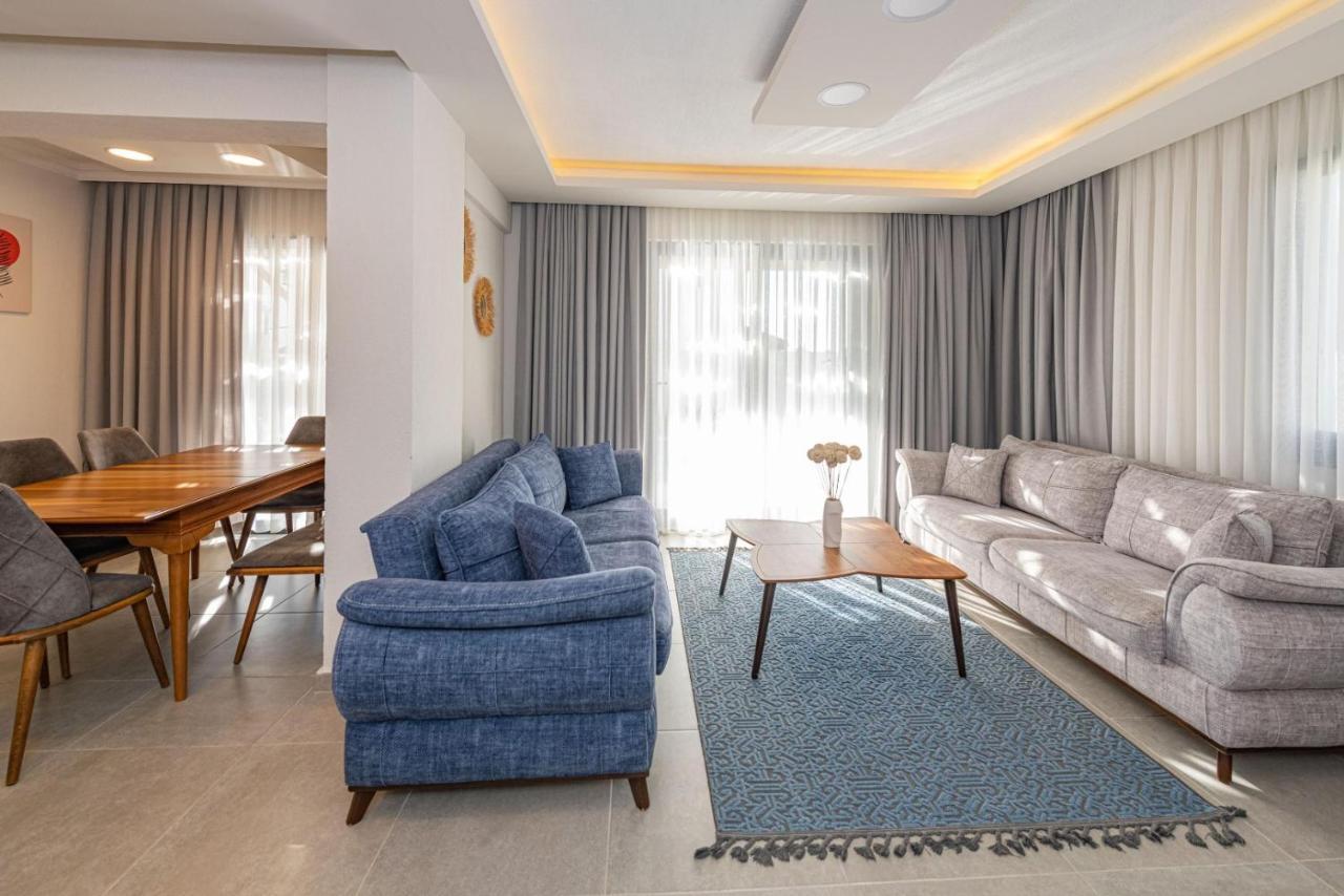 Leona - 5 Bedroom In Villa *