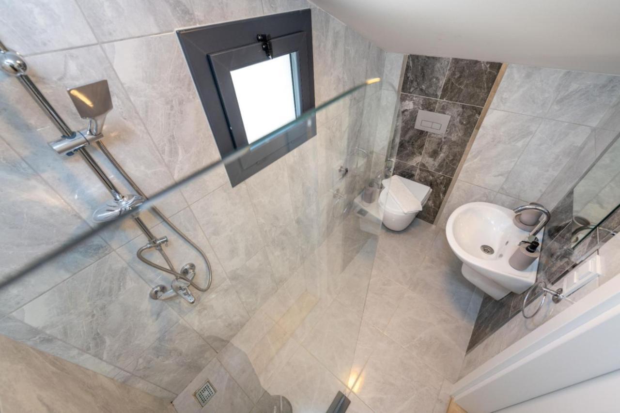 Leona - 5 Bedroom In Fethiye