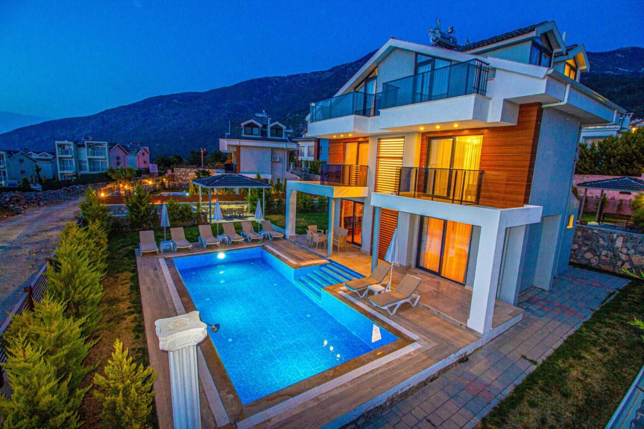 Onno Villa, Oezel Havuzlu,
