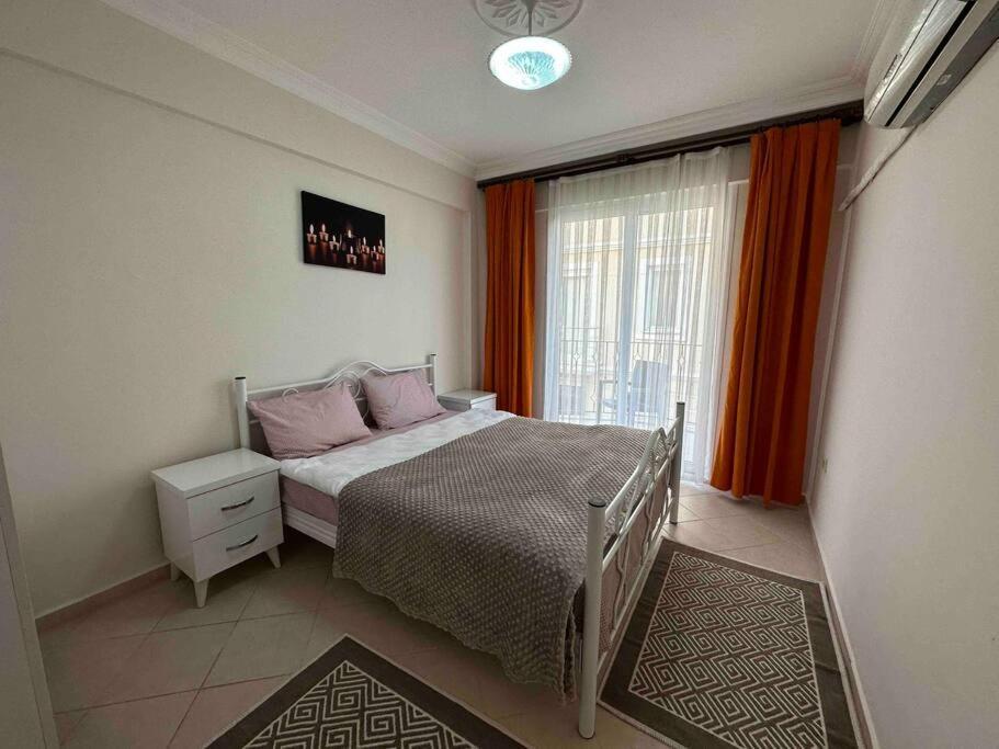 Honey Apartment