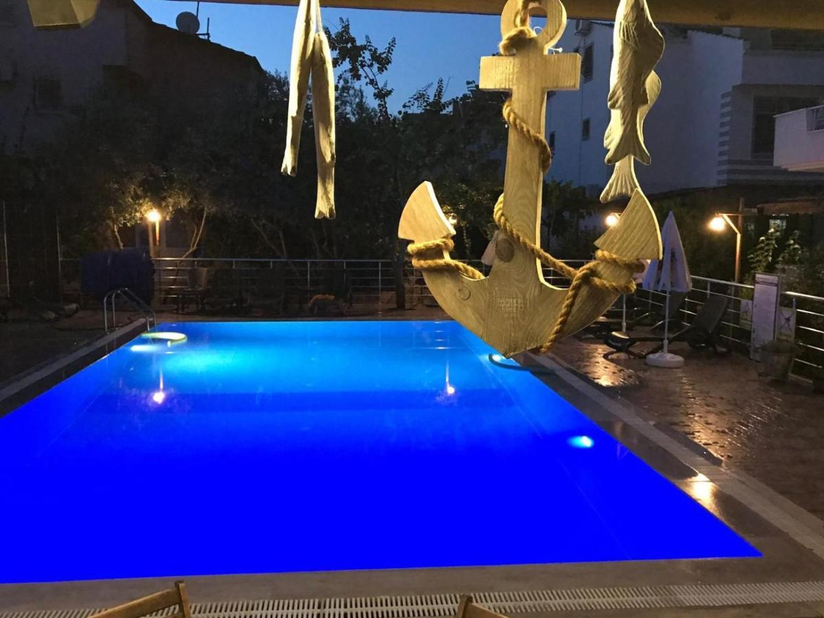Poseidon Apart