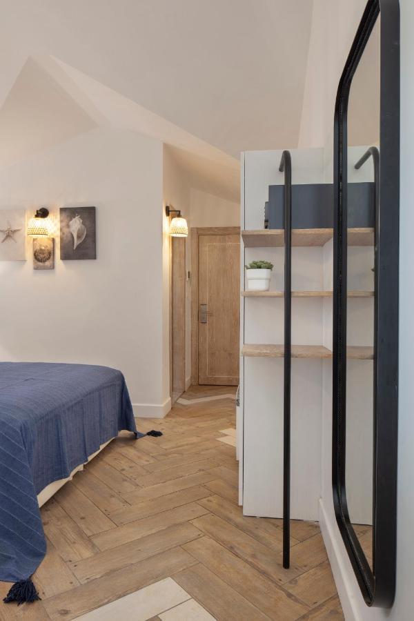 Ada Dreams Apartment