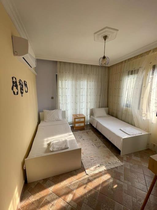 Private On Center. Villa