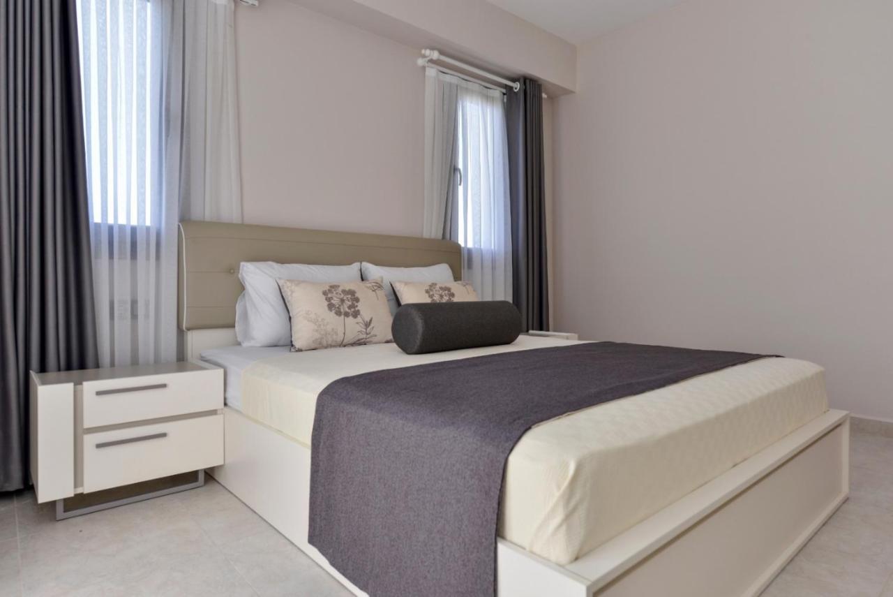 Lorenzo- 4 Bedroom Holiday Villa In Hisaronu Villa