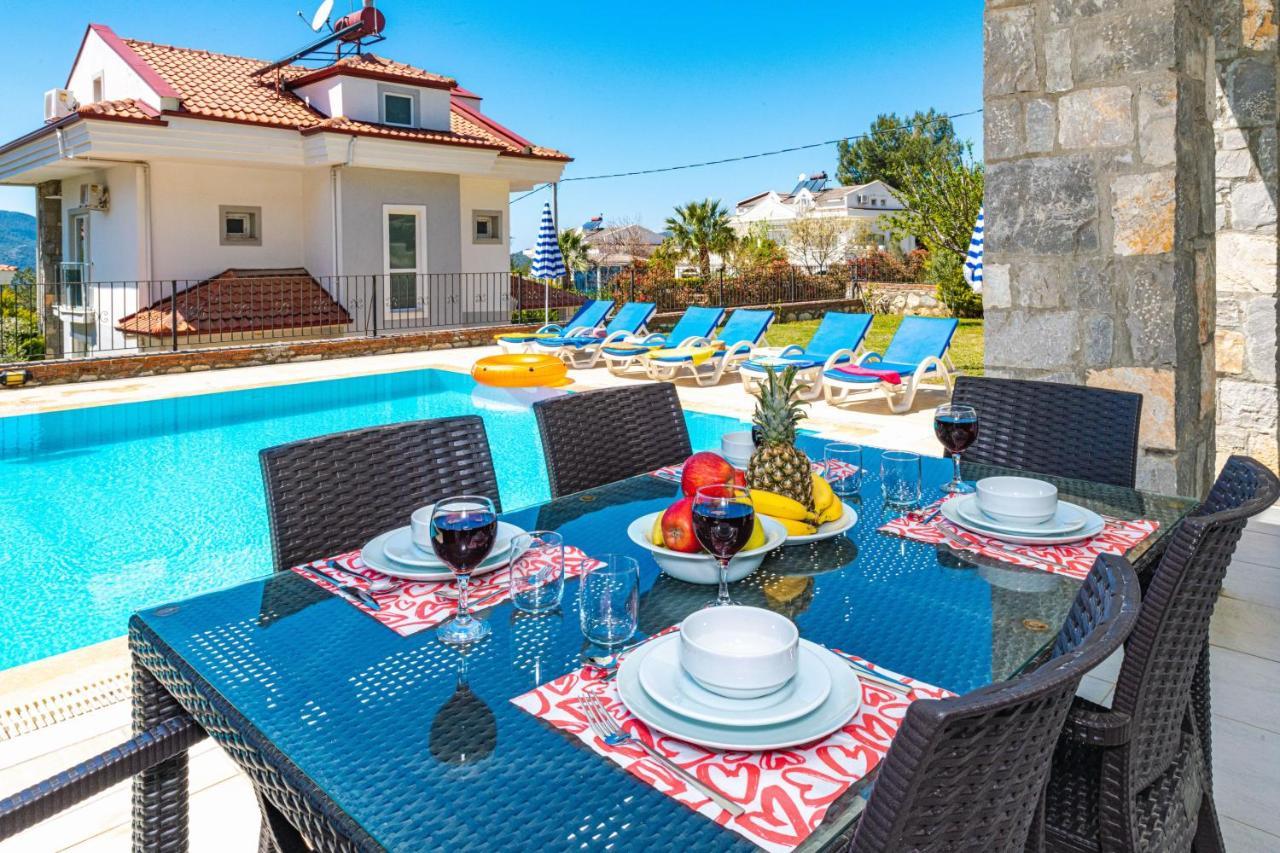 Yasam Park Rena Villalari Oeluedeniz Villa Fethiye