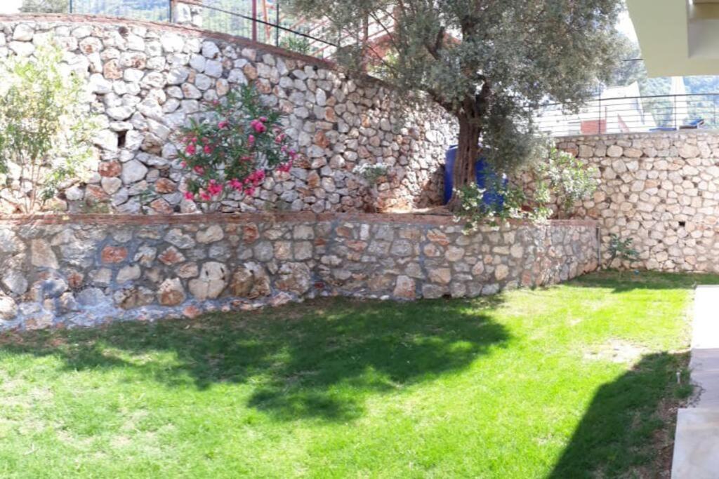 Alya, Spacious 4 Bed With Private Pool Villa *