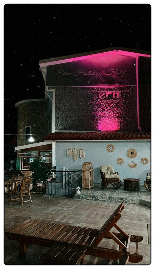Homestay Era