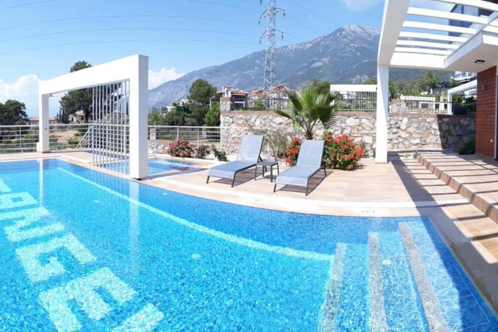 Alya, Spacious 4 Bed With Private Pool Villa *