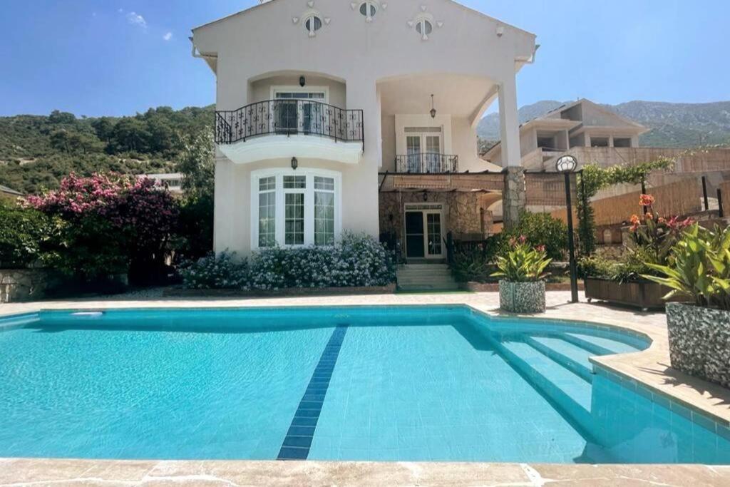 Villa A Quiet, Peaceful