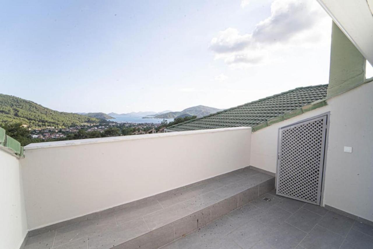 Amazing Duplex With Fascinating View And Shared Pool In Gocek * Fethiye