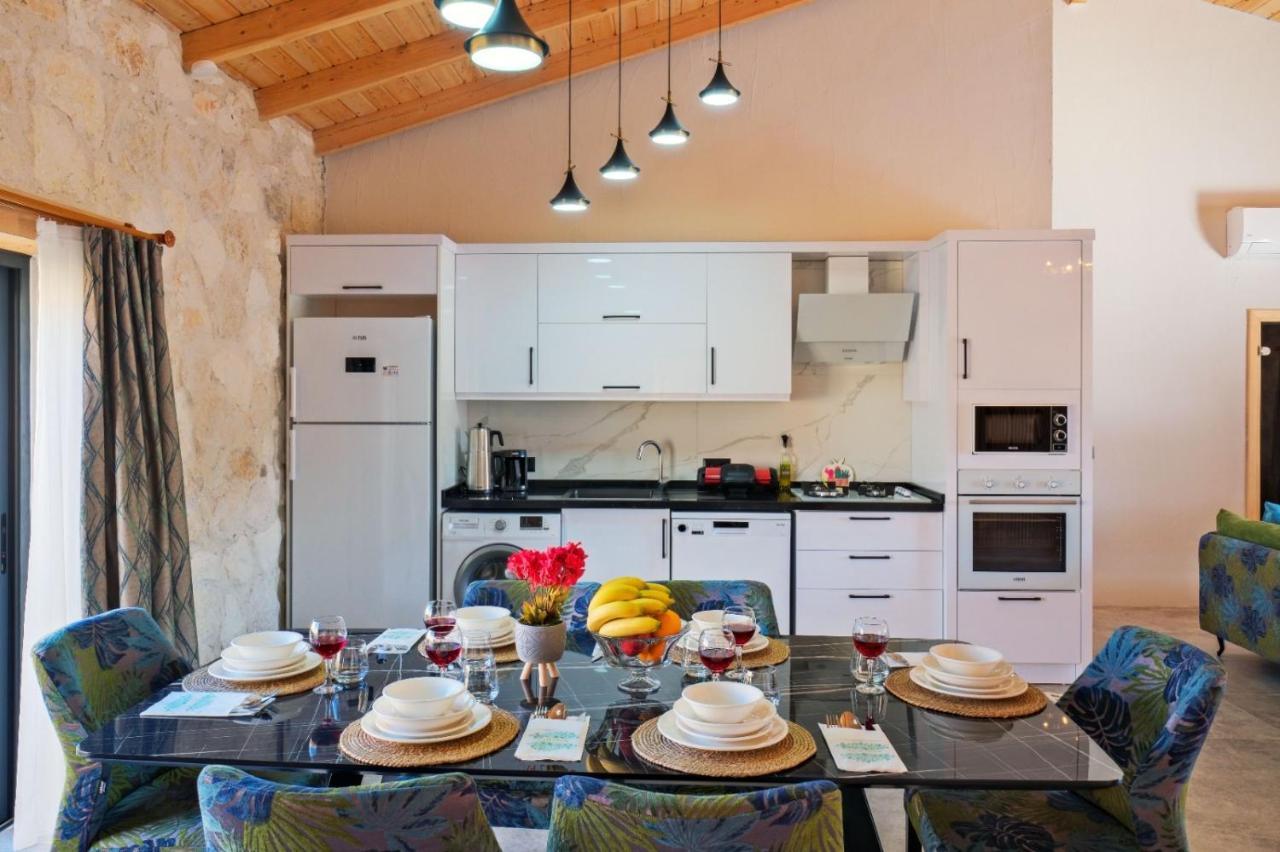 Ader 6 Villa