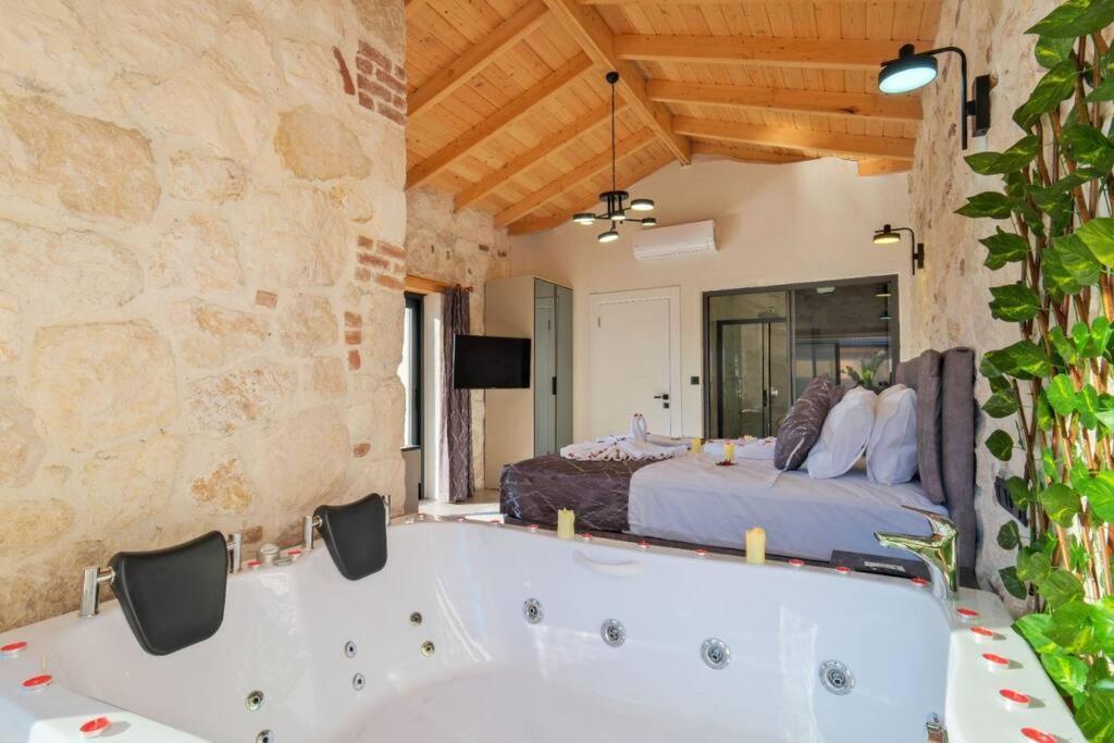 Ader 6 Villa *