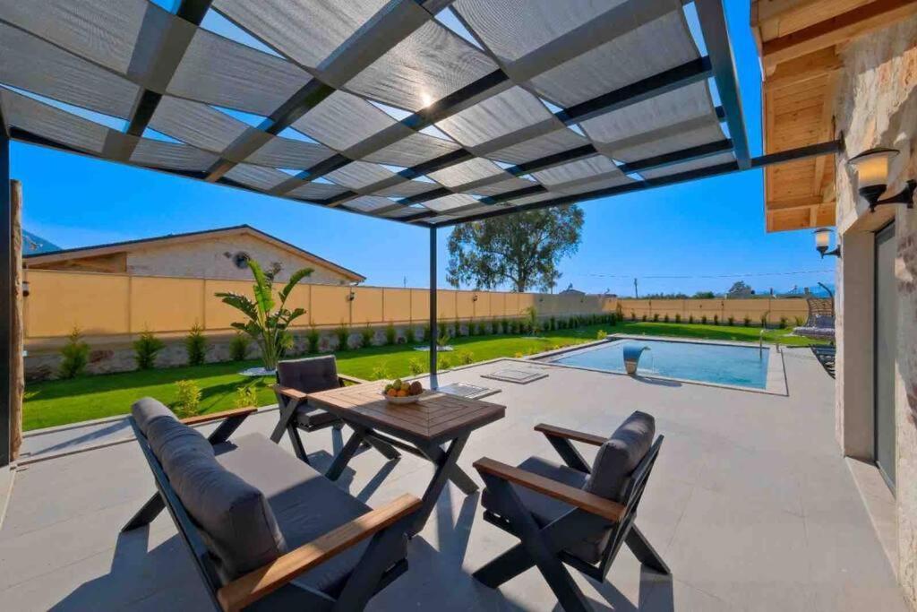 Ader 3 Villa