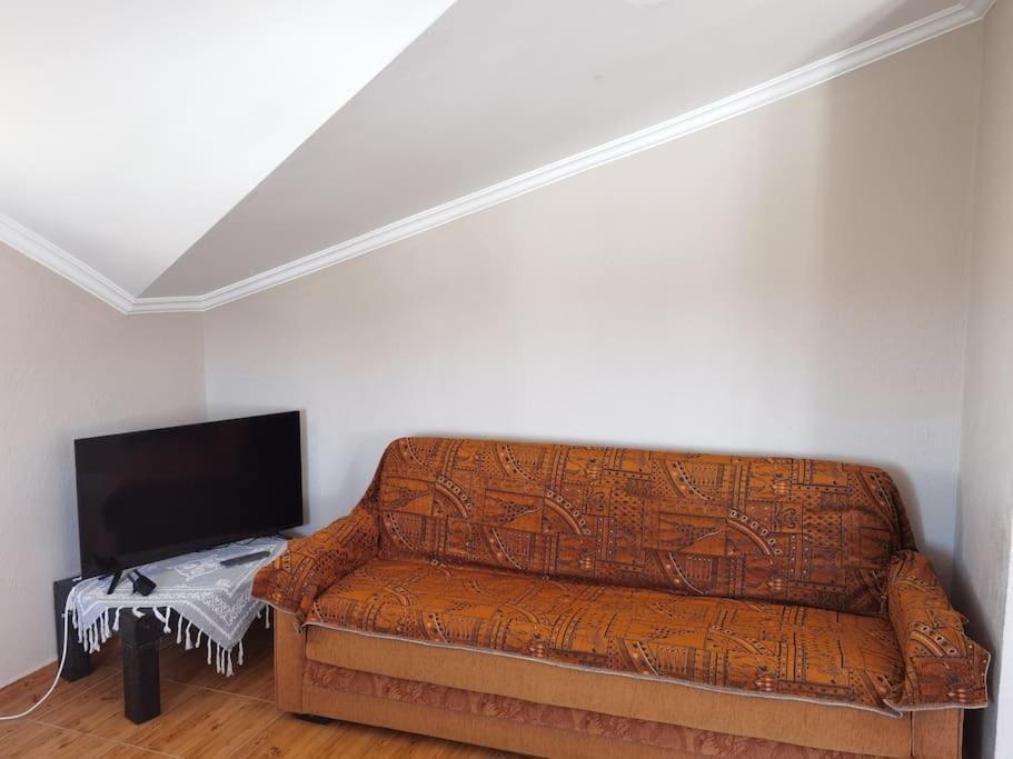 Sunshine With Terrace Apartment