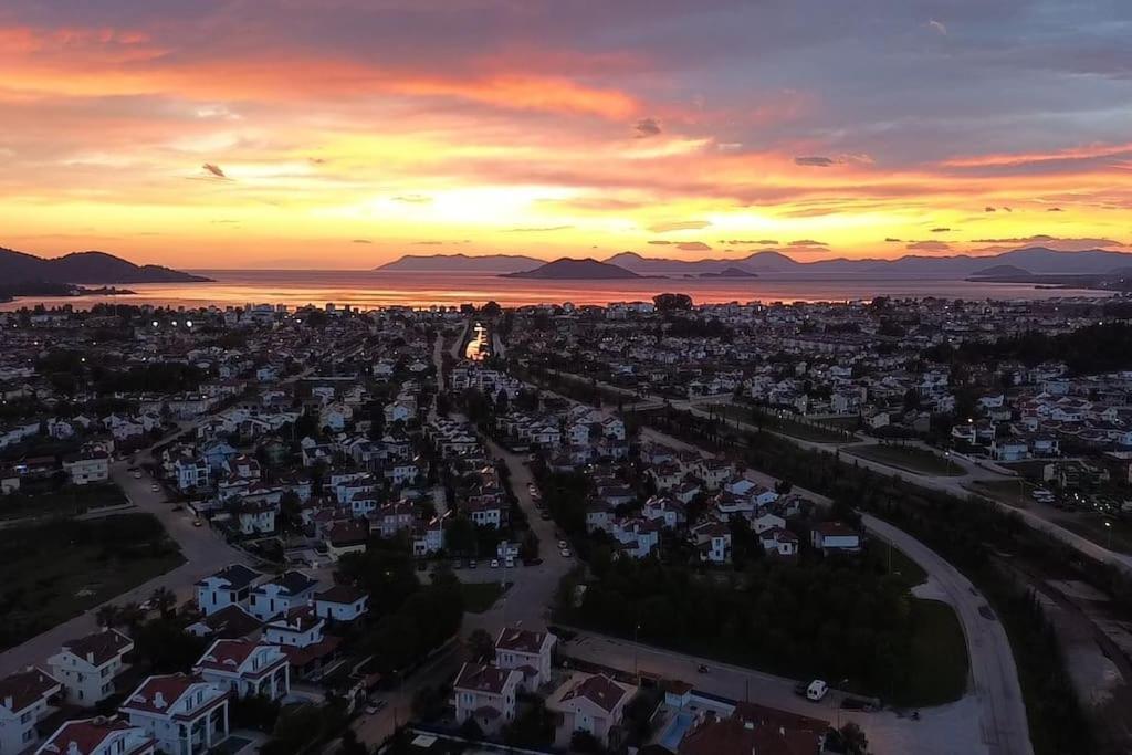 Apartment Sunshine With Terrace Fethiye