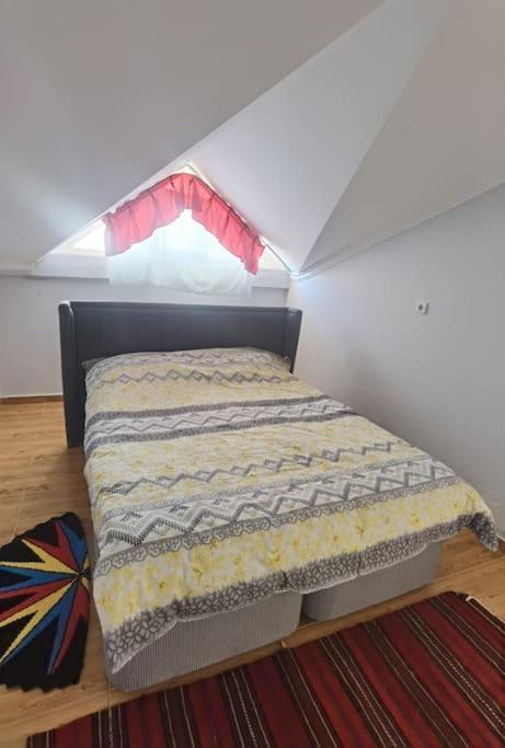 Sunshine With Terrace Apartment Fethiye