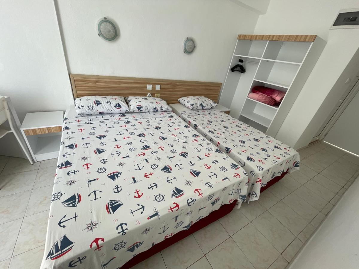 Otel Status 2*