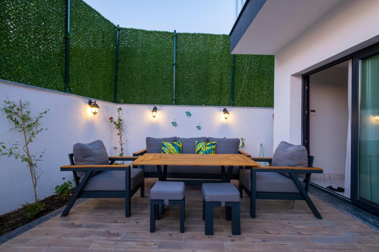 Villa Butterfly *