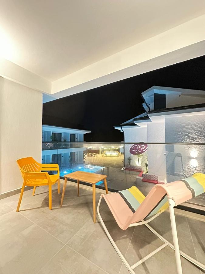 Hotel S-cape *