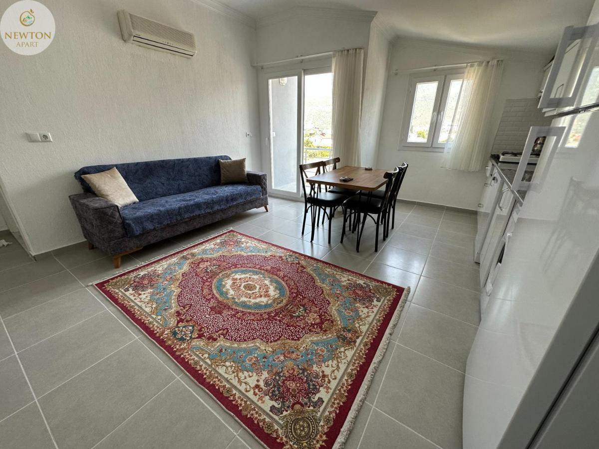 Newton Apart * Fethiye