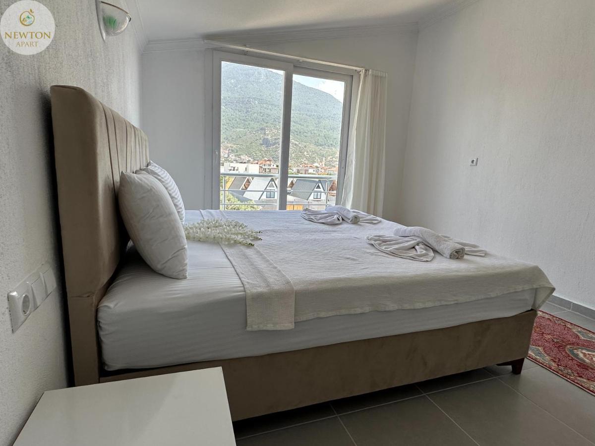 Newton Apart * Fethiye