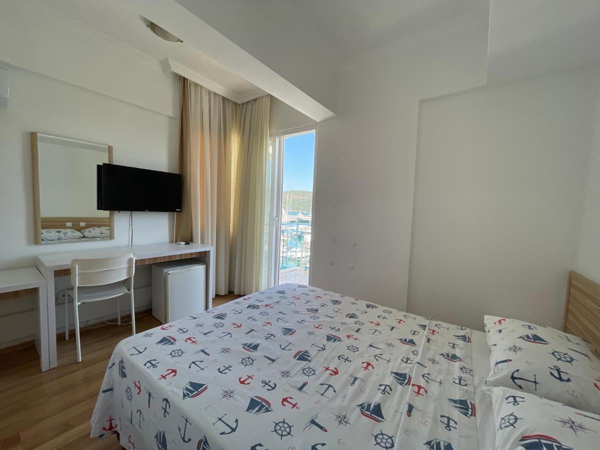 Otel Status 2*