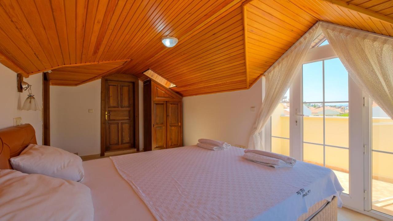 With Swimming Pool At Calis 3 Bedrooms Villa
