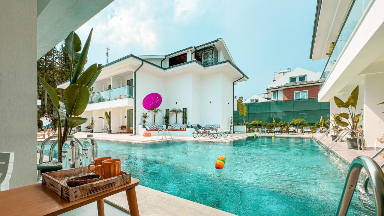 Hotel S-cape *