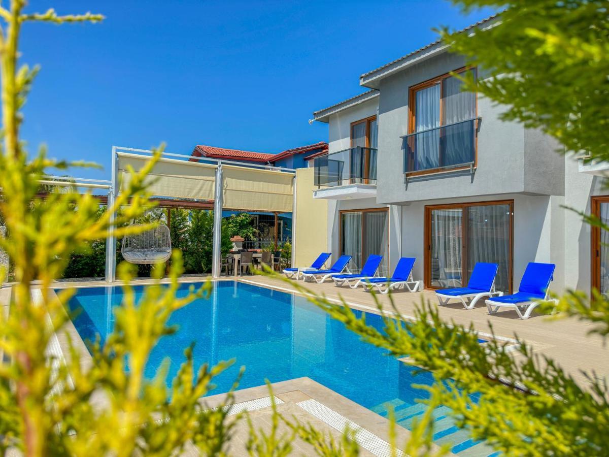 Star Villa, Oezel Havuzlu, Villa