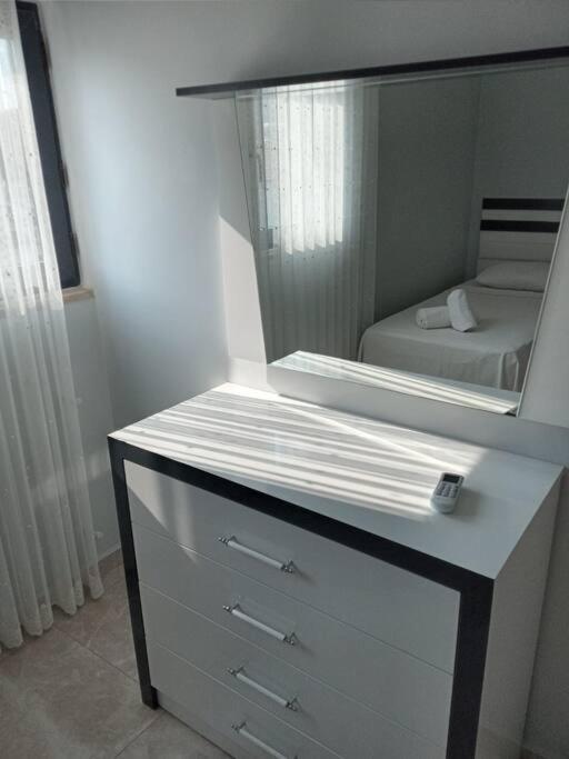 Apartment Aliya's Golden Spacious 3 Bed