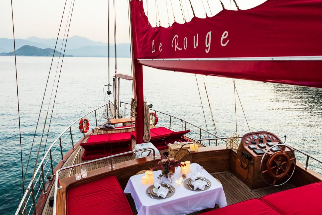 Blue Voyage Yacht Charter Botel *