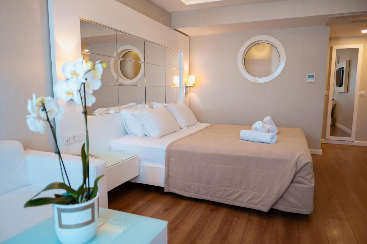 Alesta Apartment *