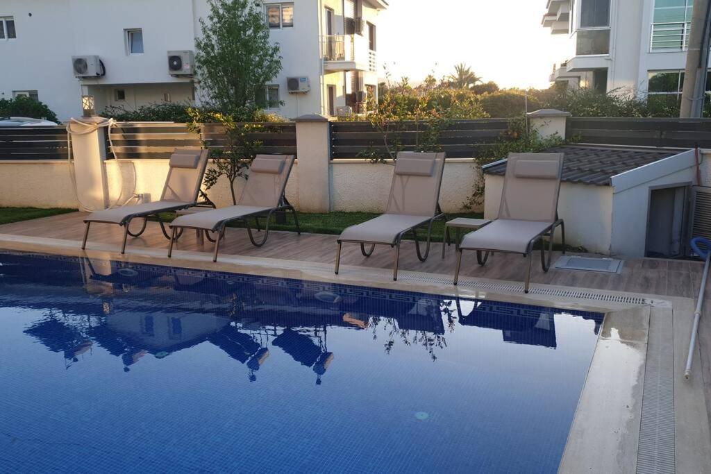 Villa Merkezde Muhtesem Havuzlu