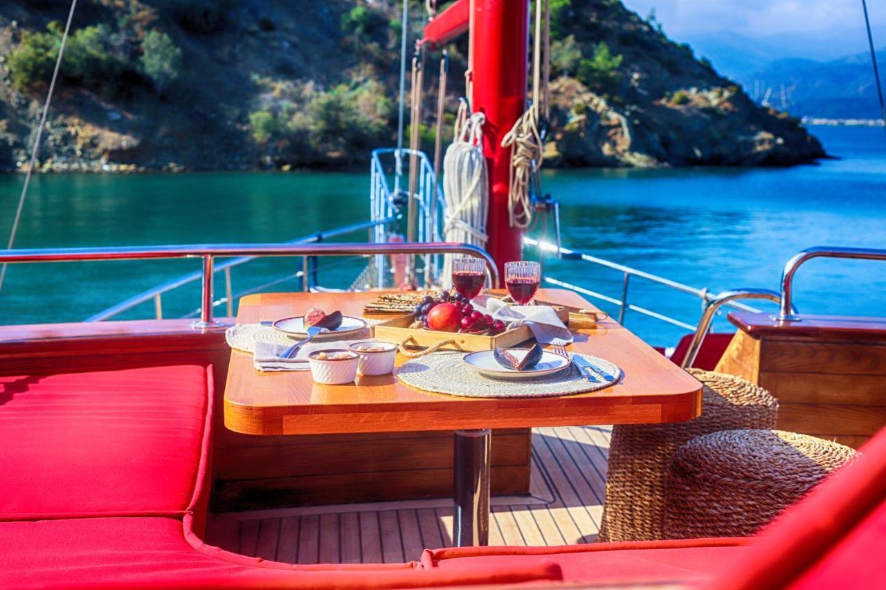 Botel Blue Voyage Yacht Charter Fethiye