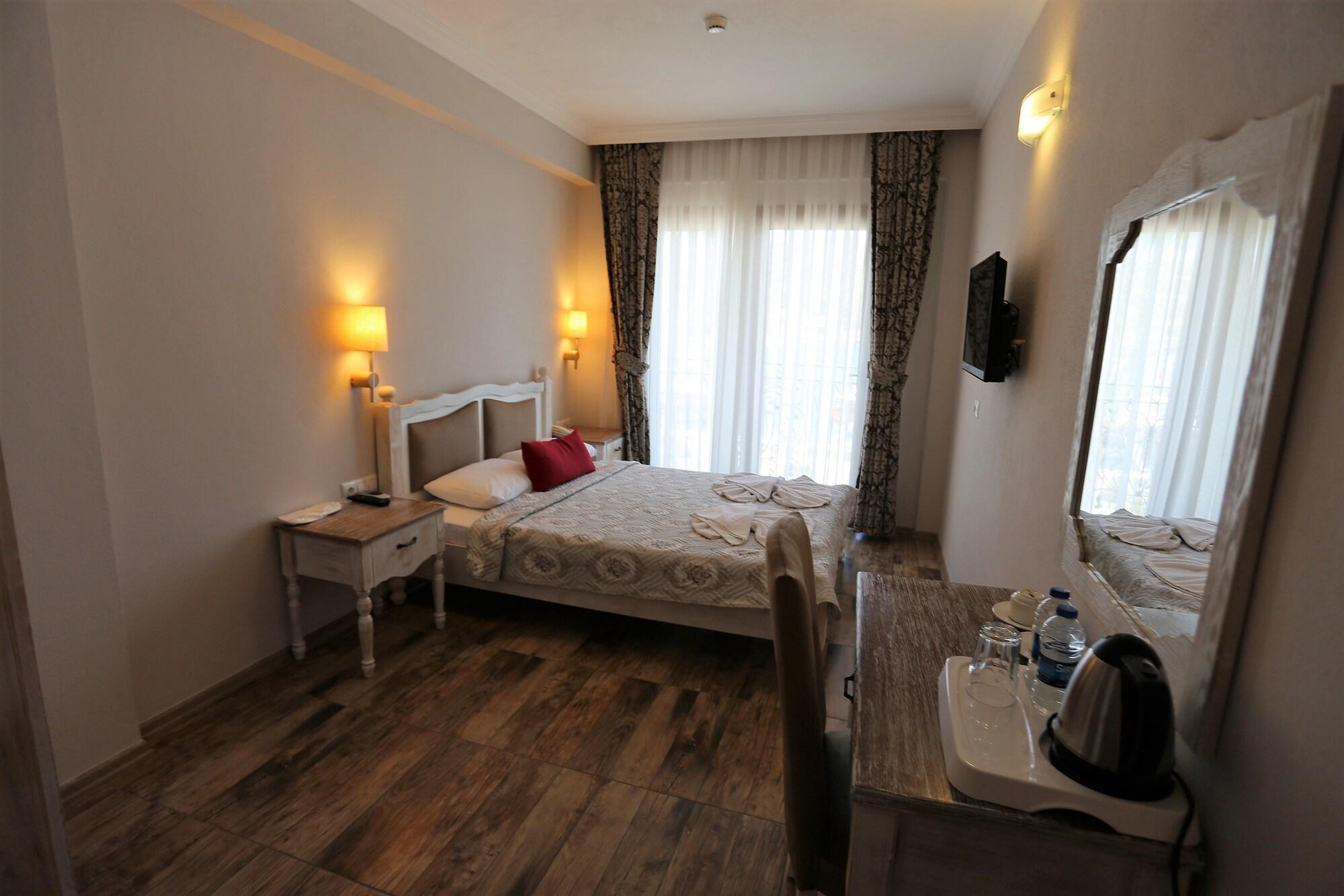 Q&s Cennet Life 3* Fethiye