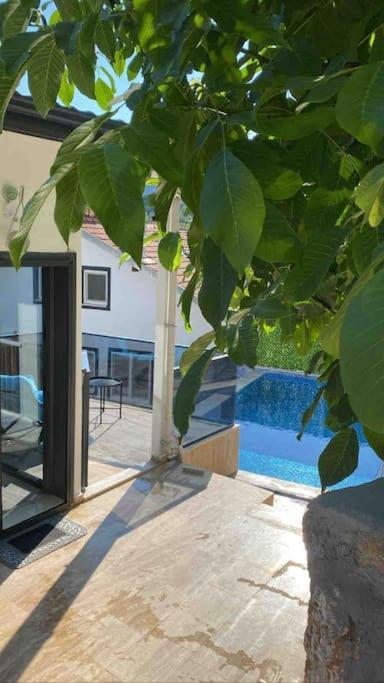 Camguzeli Kivili Konak'ta! Villa