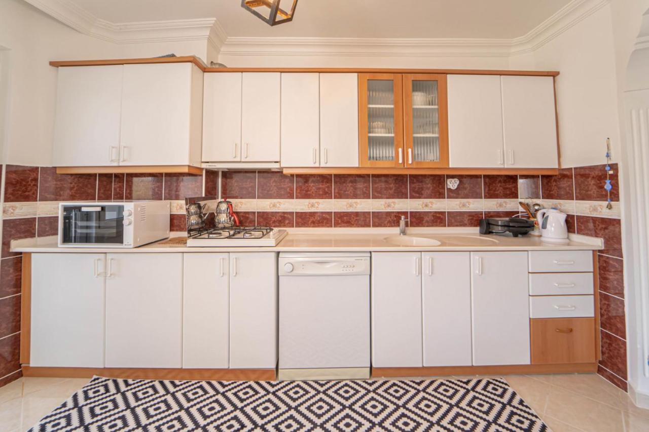 Sea View Vibrant Flat W Balcony Right By Sea Vakantiehuis Fethiye