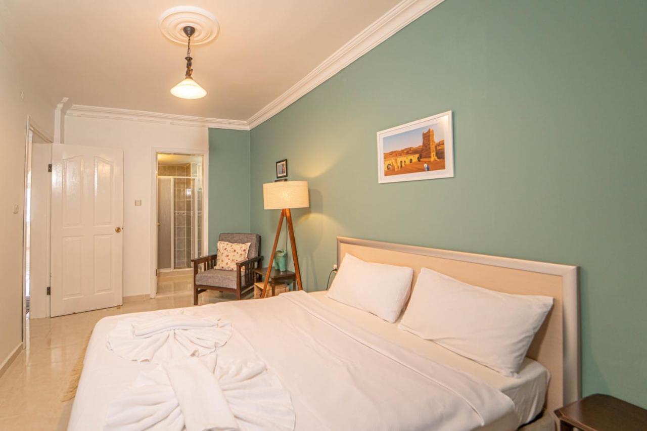 Sea View Vibrant Flat W Balcony Right By Sea Fethiye
