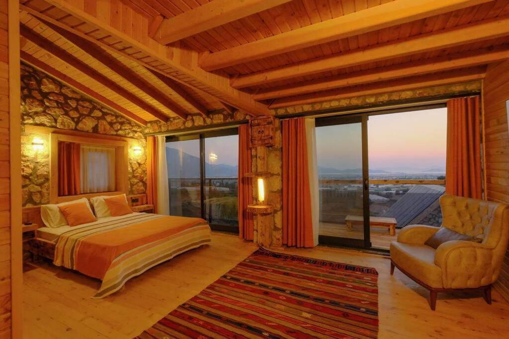 Kaydirakli Ve Akvaryum Villa